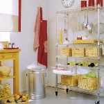 smart-storage-in-wicker-baskets-kitchen2.jpg