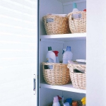 smart-storage-in-wicker-baskets-bathroom6.jpg