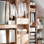 smart-storage-in-wicker-baskets-wardrobe3.jpg